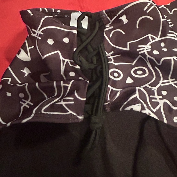 Kitschy cat swimsuit XXL. Never worn. - Picture 4 of 7